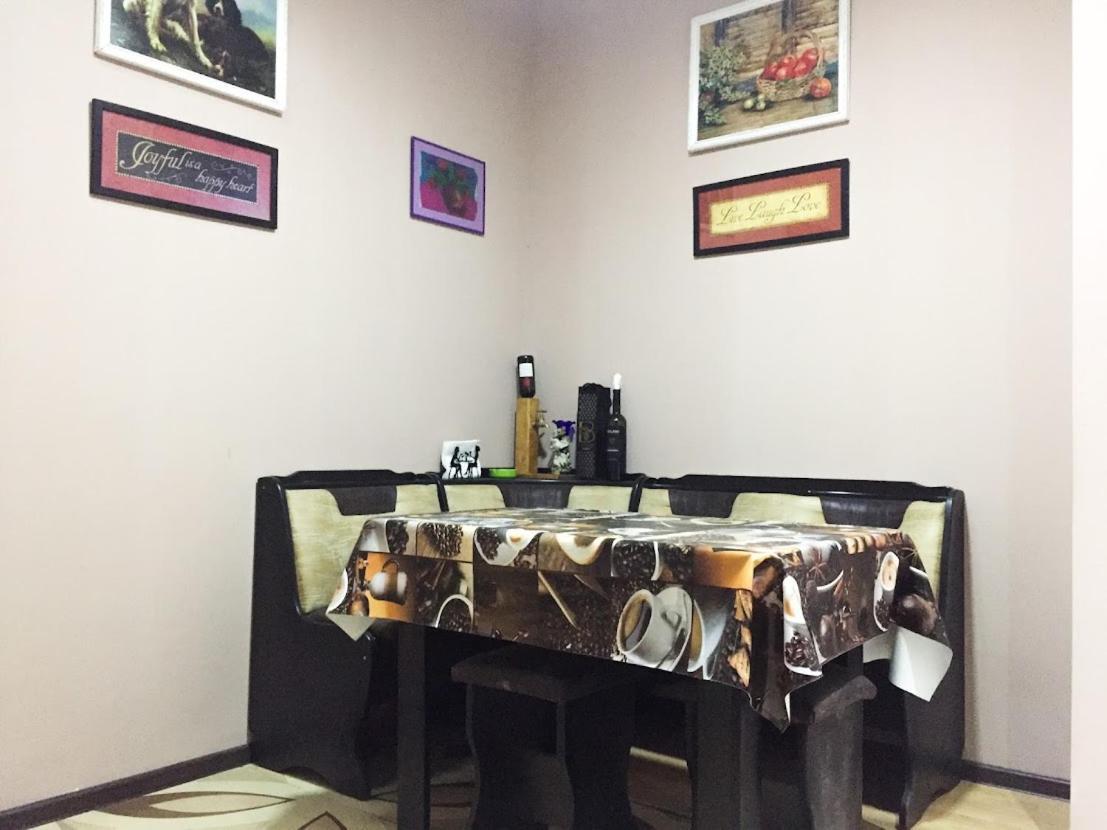 فندق The Sindh House - Indus Aroma Restaurant تبليسي المظهر الخارجي الصورة
